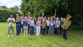Posaunenchor Ampfing-Mühldorf im Garten der Erlöserkirche