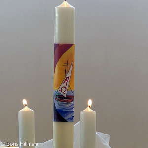Die Osterkerze - Gott scheidet das Licht von der Finsternis