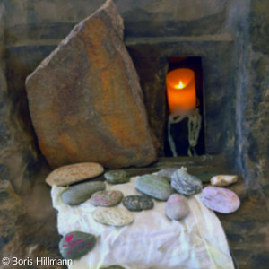 Das offene, leere Grab: "Er ist wahrhaftig auferstanden"